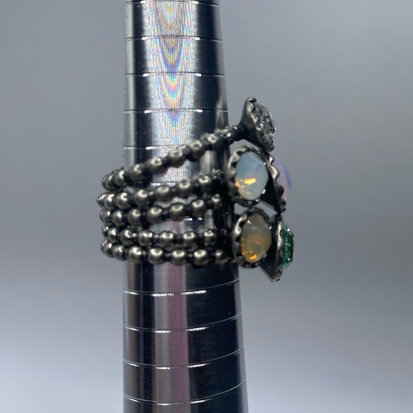 Club Monaco Set of 5 Stacking Pastel Jewel Rings Size 7 - Picture 6 of 6